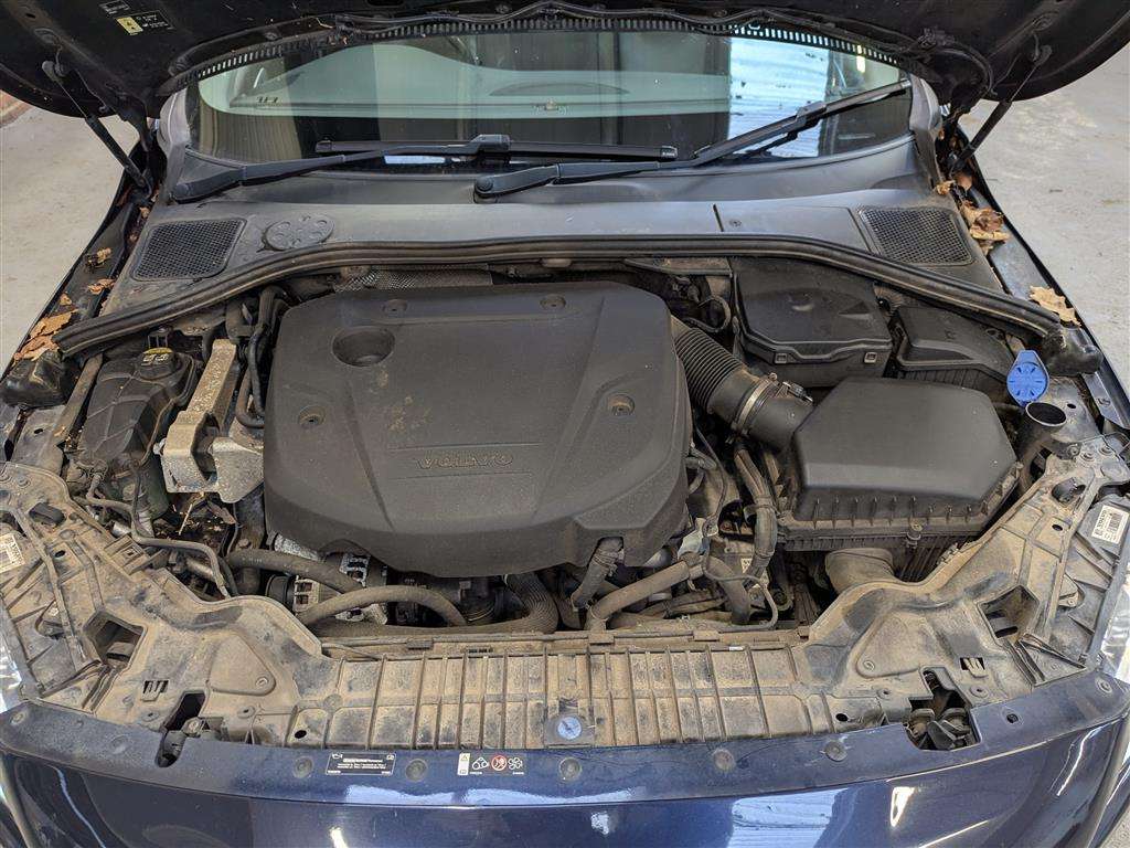 <p>2016 VOLVO V60 SE LUX NAV D4 AUTO</p>