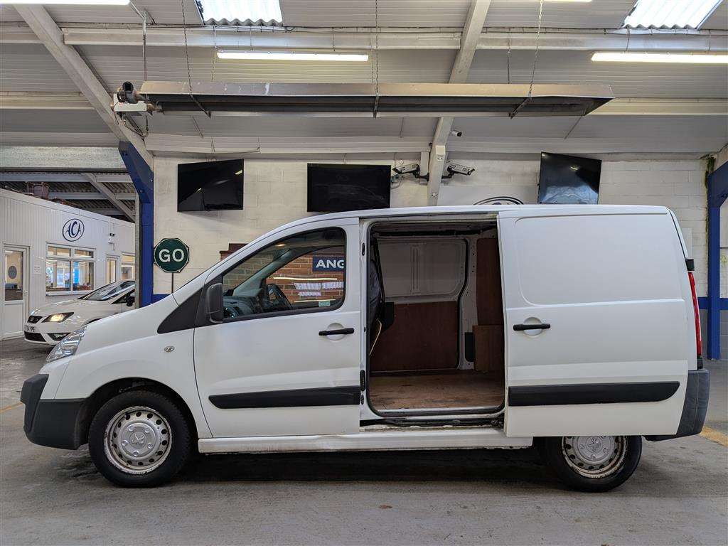 <p>2012 PEUGEOT EXPERT 1000 L1H1 ATV HDI</p>