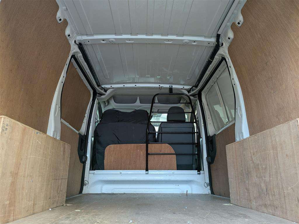 <p>2012 PEUGEOT EXPERT 1000 L1H1 ATV HDI</p>