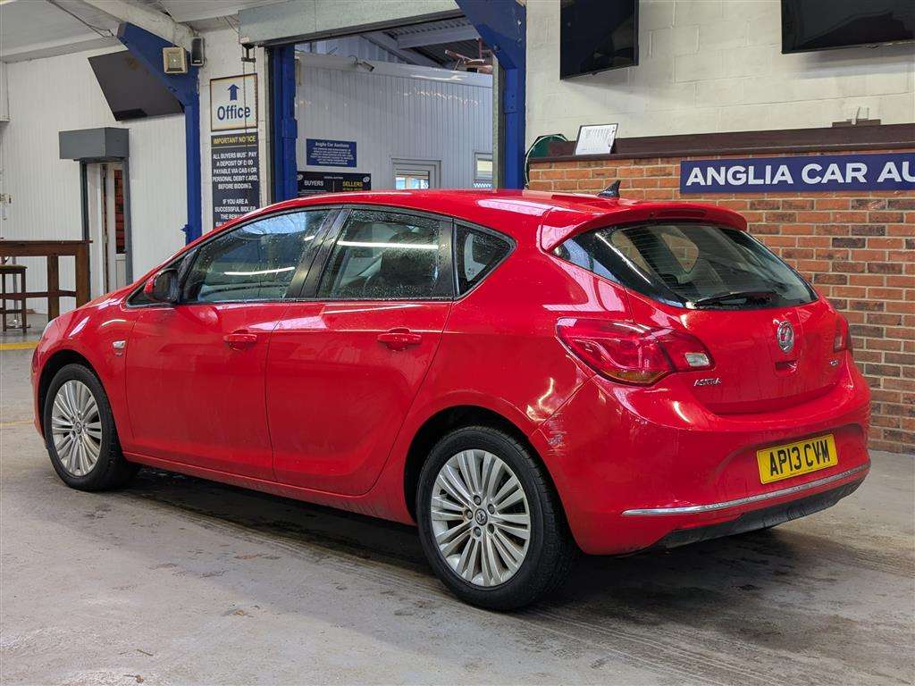 <p>2013 VAUXHALL ASTRA ENERGY CDTI</p>