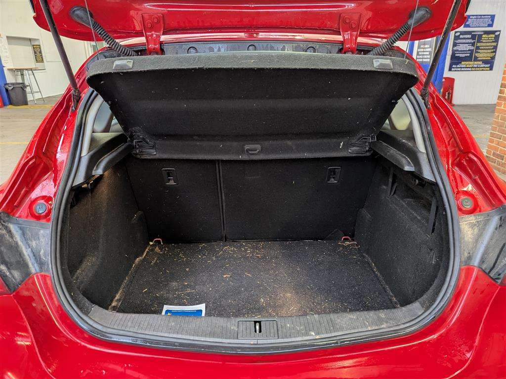 <p>2013 VAUXHALL ASTRA ENERGY CDTI</p>