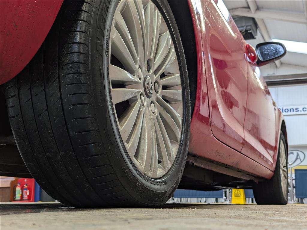 <p>2013 VAUXHALL ASTRA ENERGY CDTI</p>