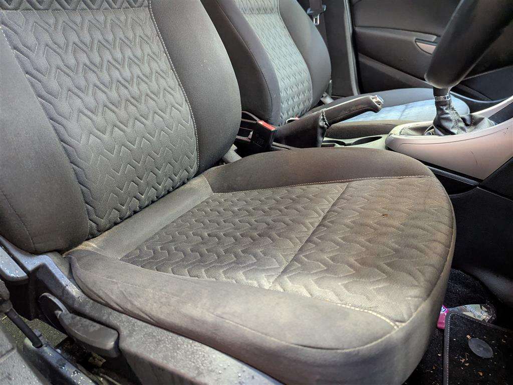 <p>2013 VAUXHALL ASTRA ENERGY CDTI</p>