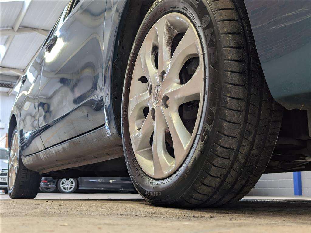 <p>2013 NISSAN MICRA ACENTA CVT</p>