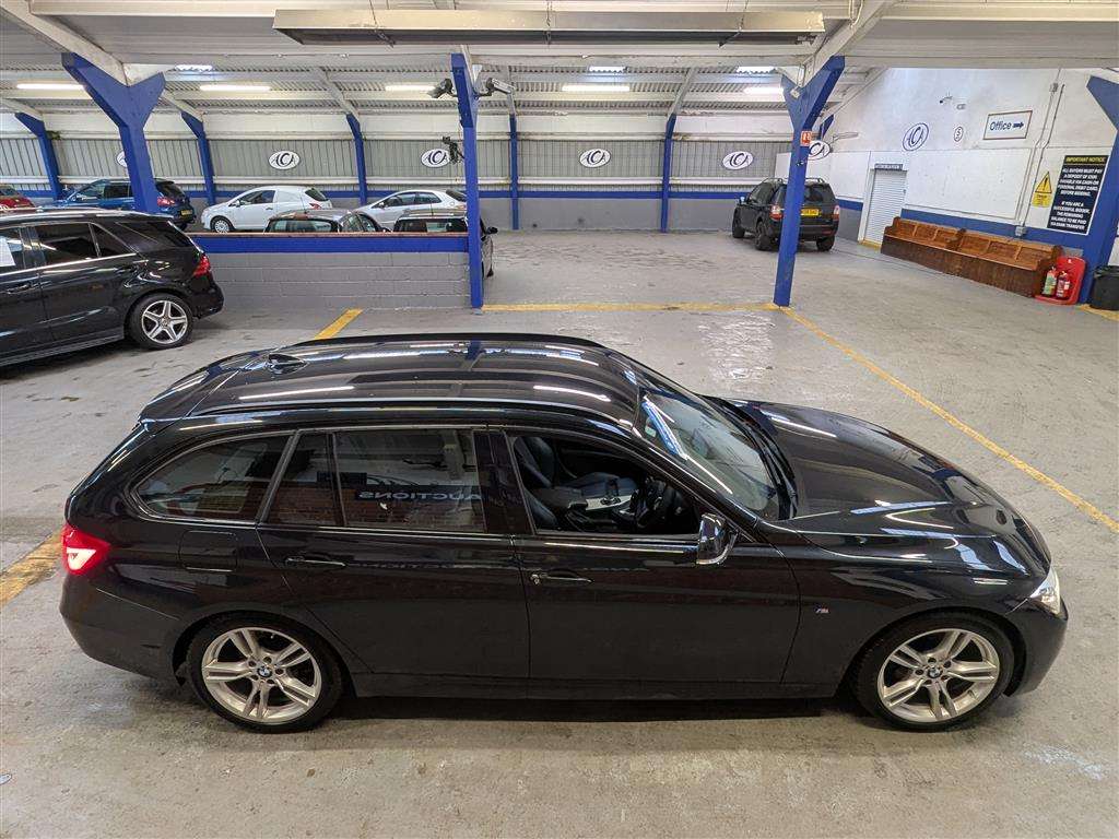 <p>2015 BMW 320D M SPORT AUTO</p>