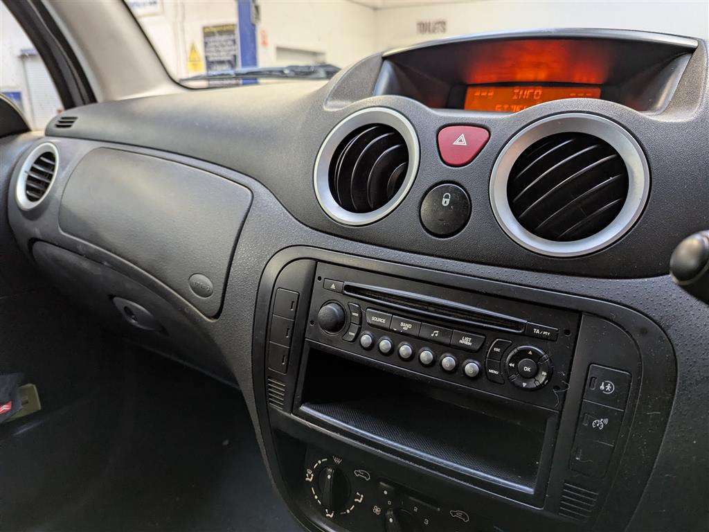 <p>2008 CITROEN C3 VIBE</p>