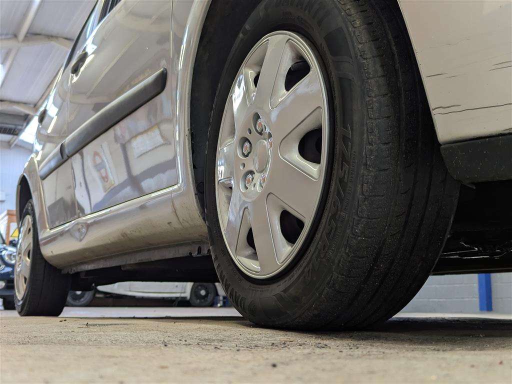 <p>2008 CITROEN C3 VIBE</p>