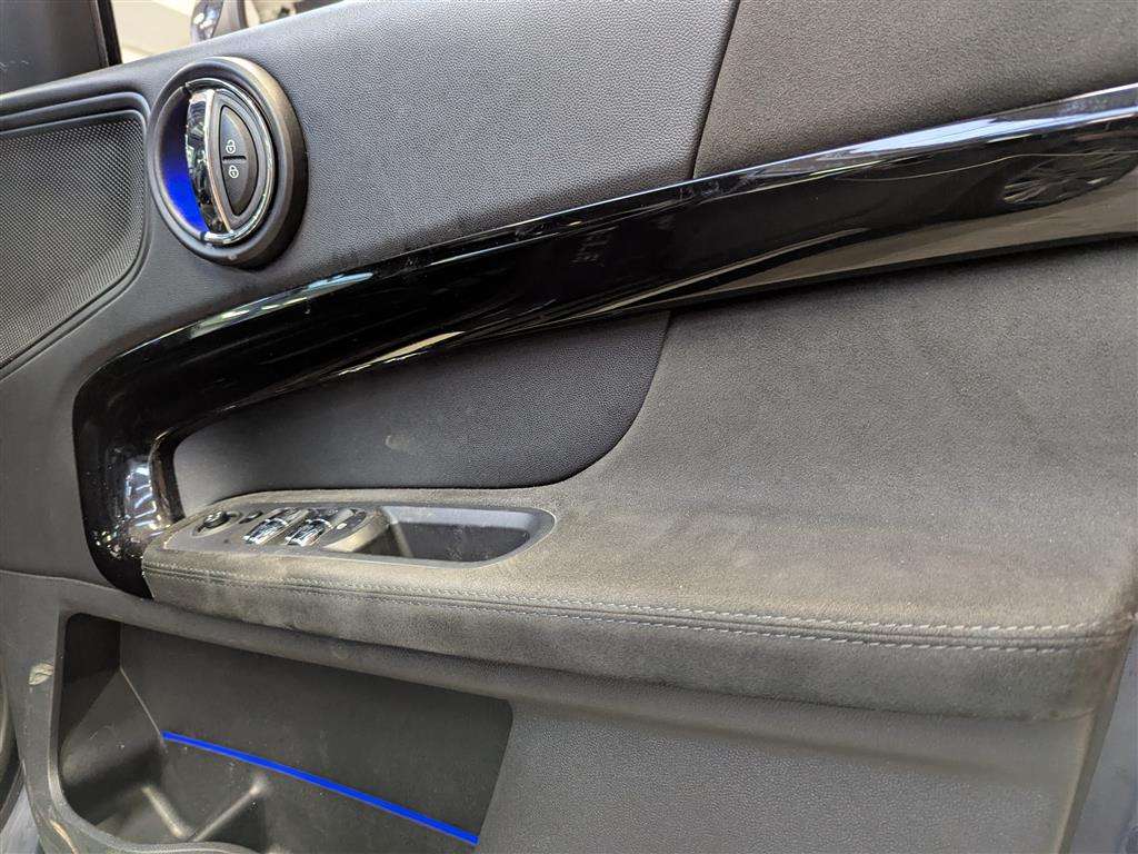 <p>2017 MINI COUNTRYMAN COOPER S ALL4</p>