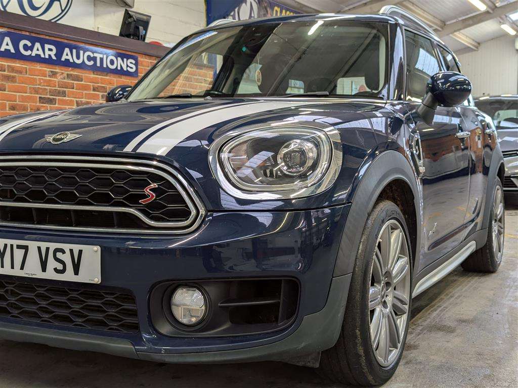 <p>2017 MINI COUNTRYMAN COOPER S ALL4</p>