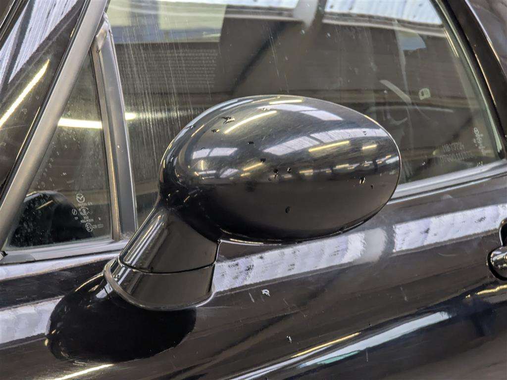 <p>2006 MAZDA MX-5</p>