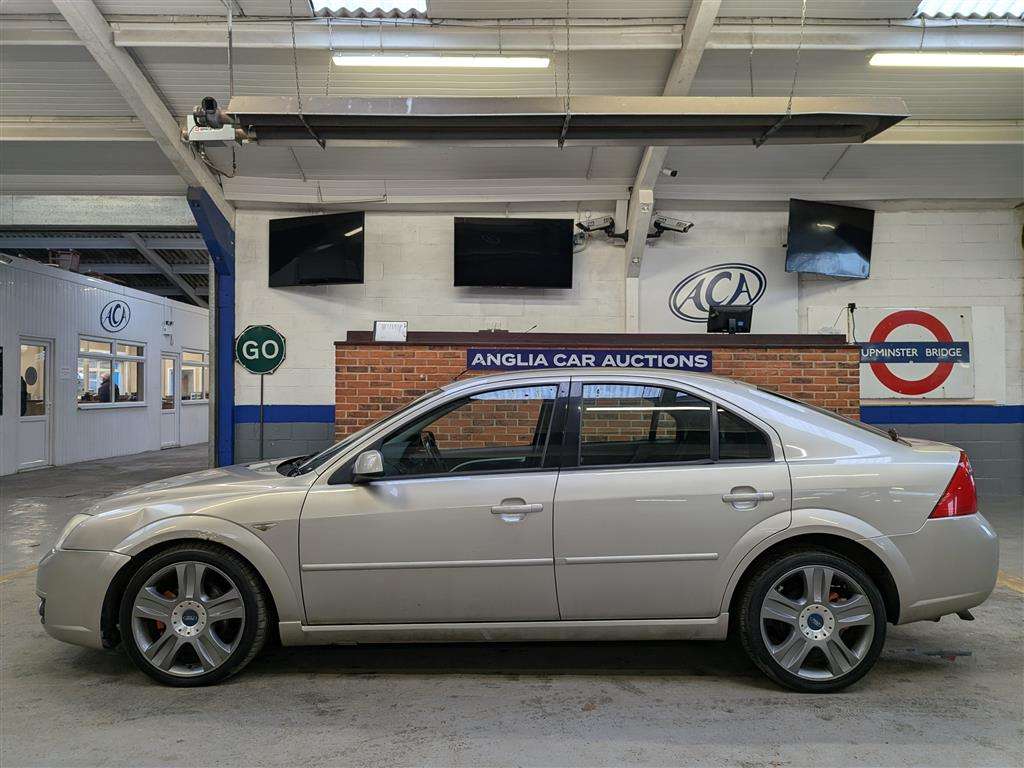 <p>2004 FORD MONDEO ZETEC-S TDCI</p>