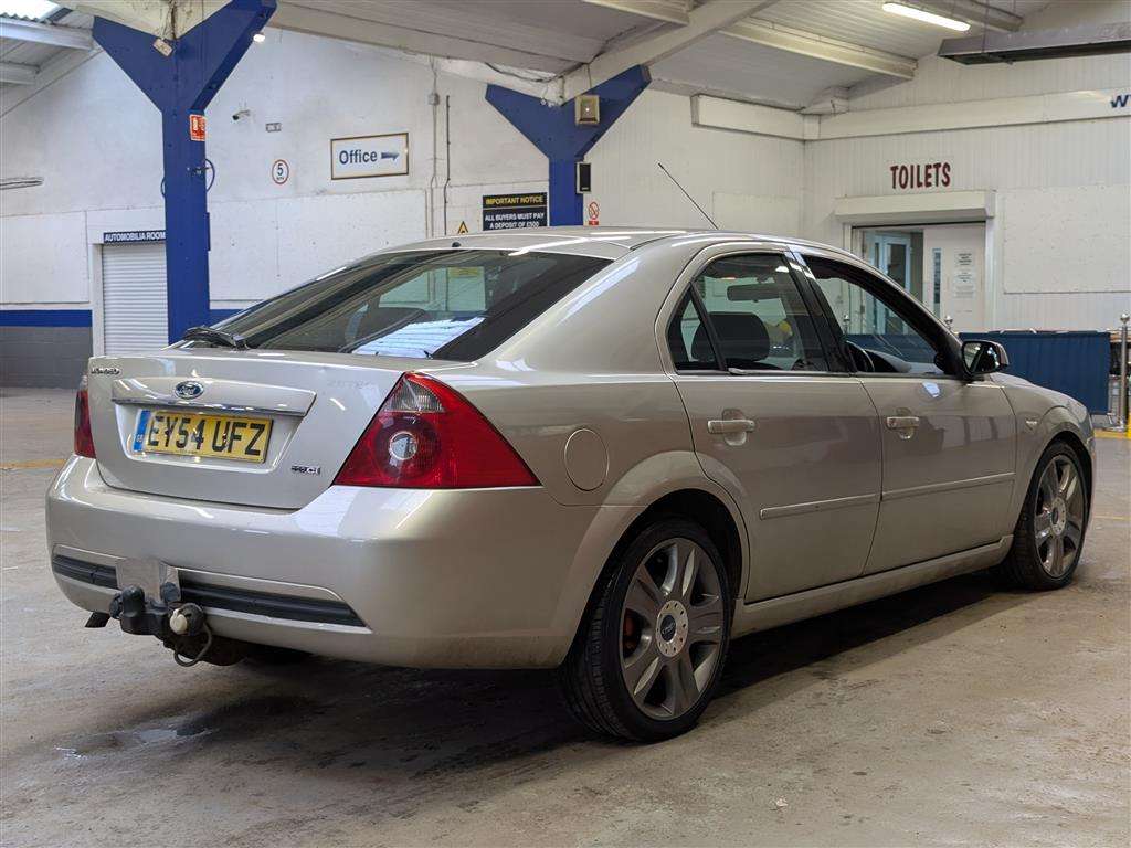 <p>2004 FORD MONDEO ZETEC-S TDCI</p>
