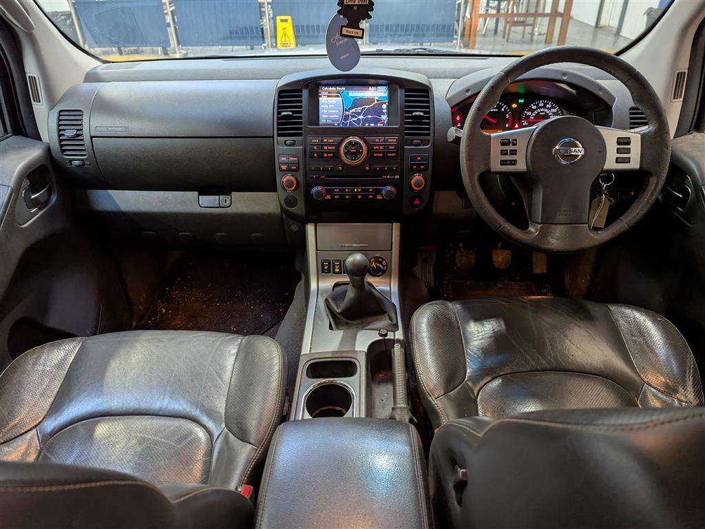 <p>2013 NISSAN NAVARA TEKNA DCI</p>