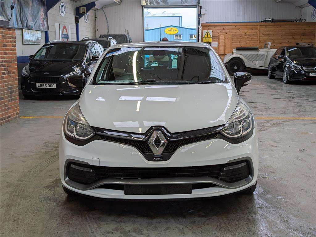 <p>2016 RENAULT CLIO RENAULTSPORT NAV LUX</p>