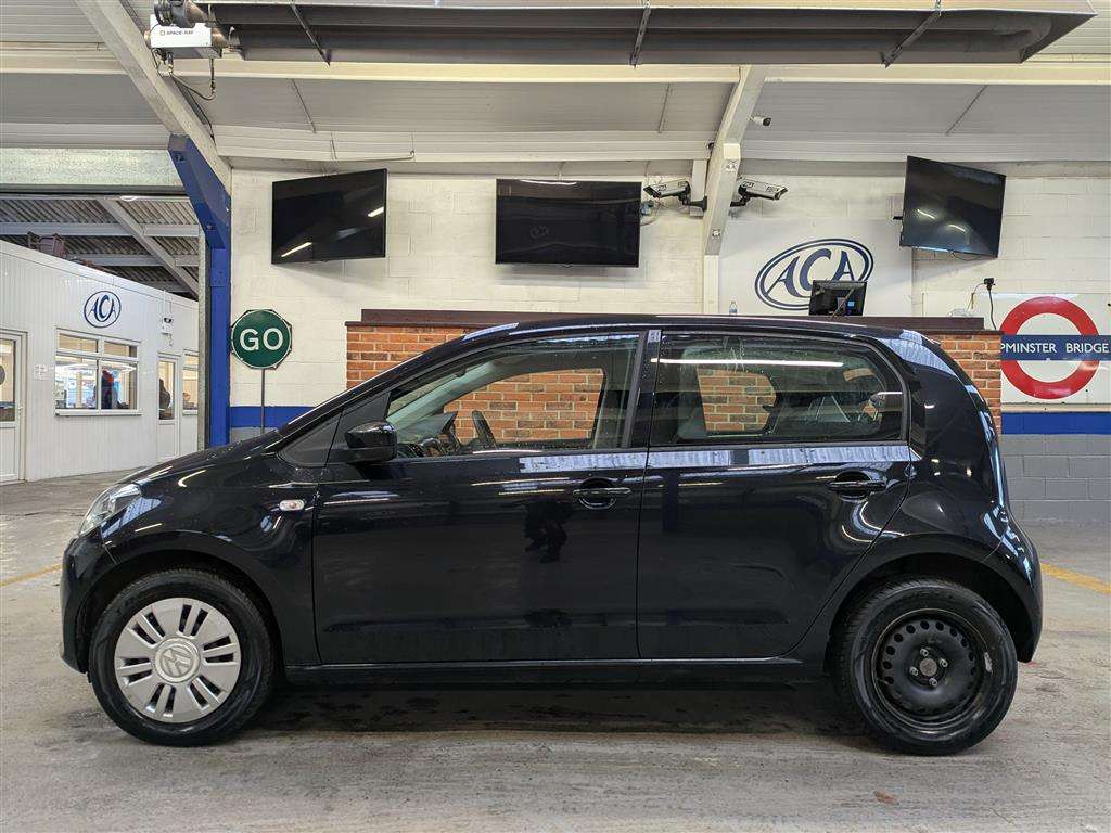 <p>2013 VOLKSWAGEN MOVE UP</p>