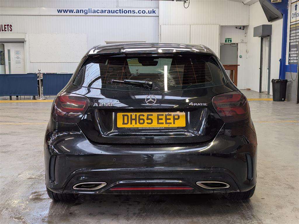 <p>2016 MERCEDES-BENZ A 250 4MATIC AMG PREMIUM</p>