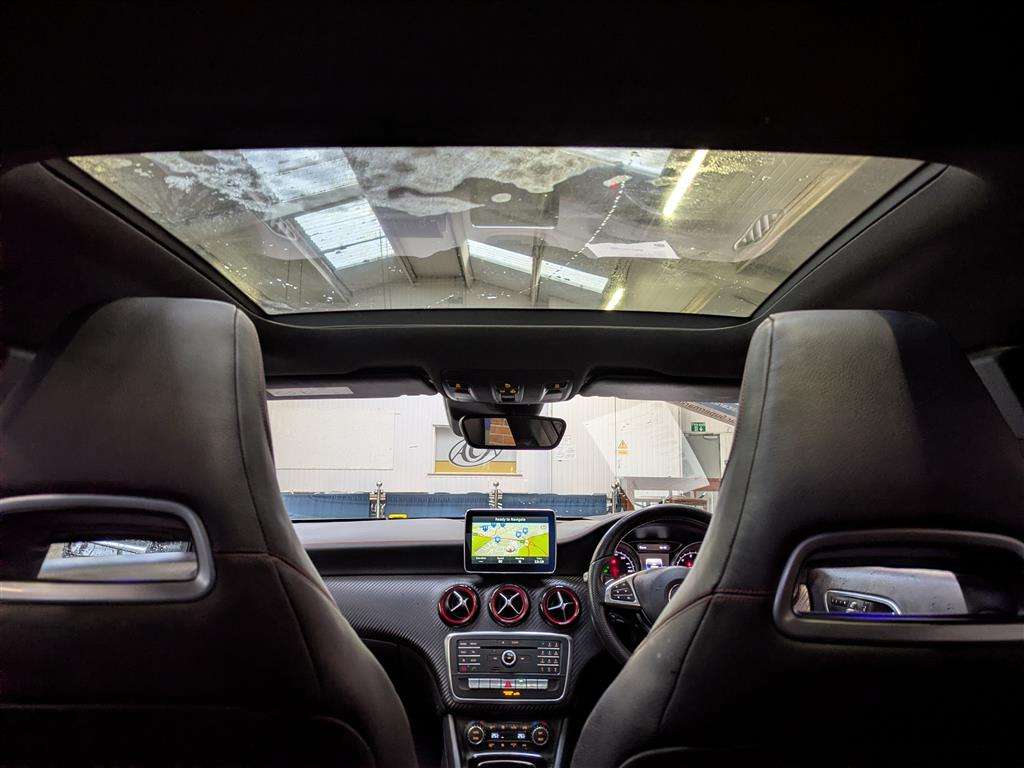 <p>2016 MERCEDES-BENZ A 250 4MATIC AMG PREMIUM</p>