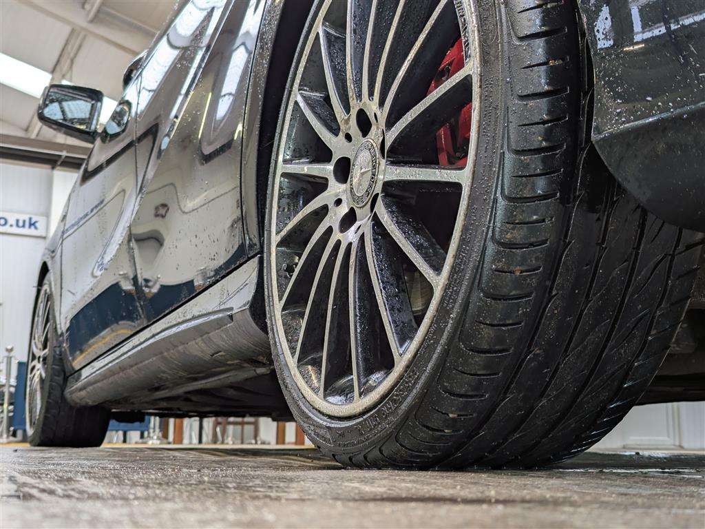 <p>2016 MERCEDES-BENZ A 250 4MATIC AMG PREMIUM</p>