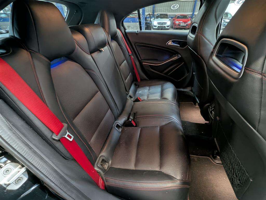 <p>2016 MERCEDES-BENZ A 250 4MATIC AMG PREMIUM</p>