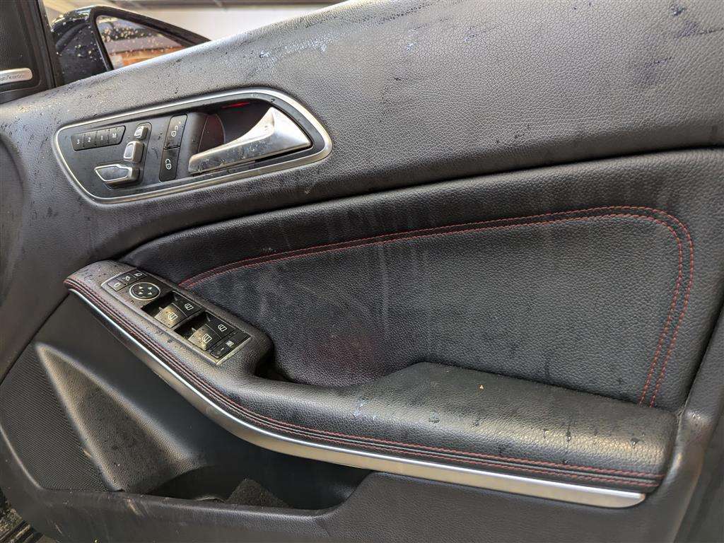 <p>2016 MERCEDES-BENZ A 250 4MATIC AMG PREMIUM</p>