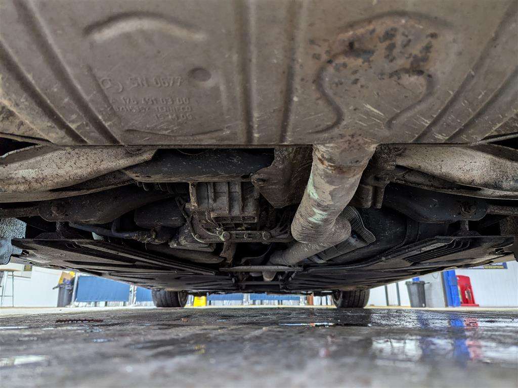 <p>2016 MERCEDES-BENZ A 250 4MATIC AMG PREMIUM</p>