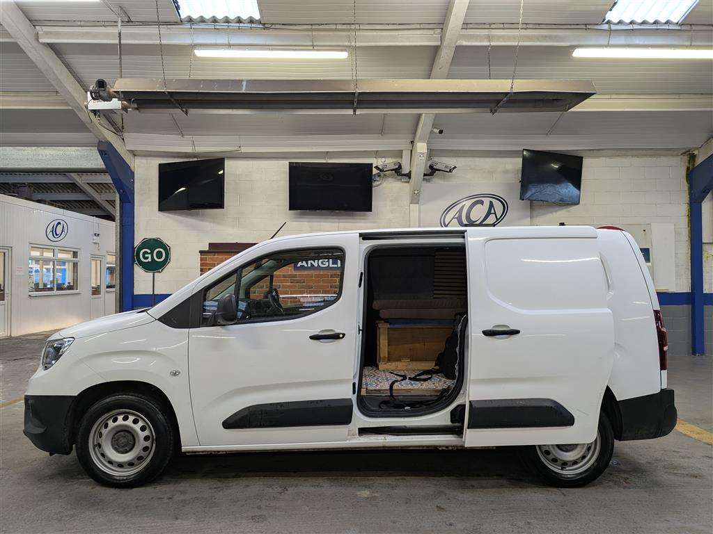 <p>2021 VAUXHALL COMBO 2300 DYNAMIC TD</p>