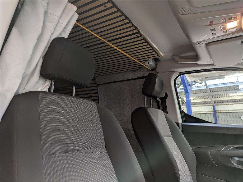 <p>2021 VAUXHALL COMBO 2300 DYNAMIC TD</p>