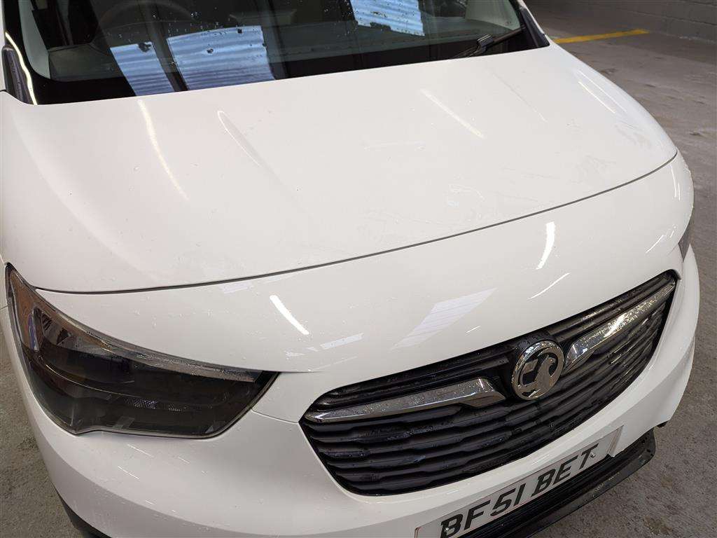<p>2021 VAUXHALL COMBO 2300 DYNAMIC TD</p>