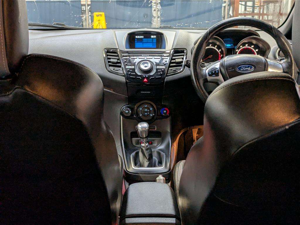 <p>2013 FORD FIESTA ST-2 TURBO</p>