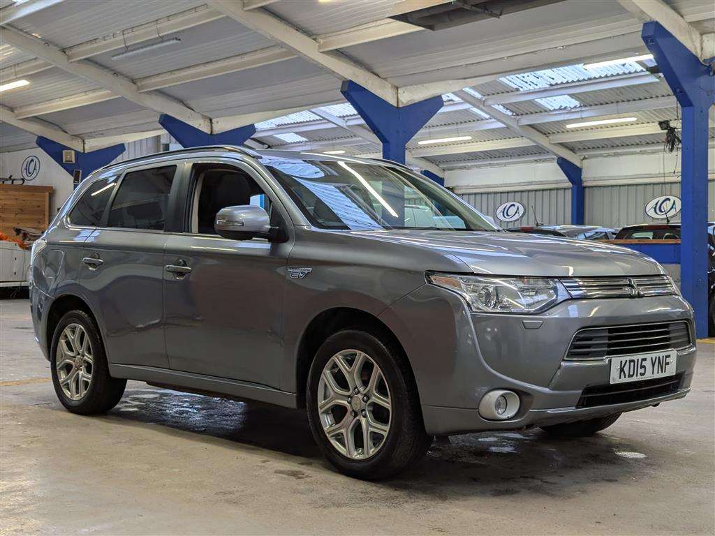 <p>2015 MITSUBISHI OUTLANDER GX 4H PHEV AUTO</p>