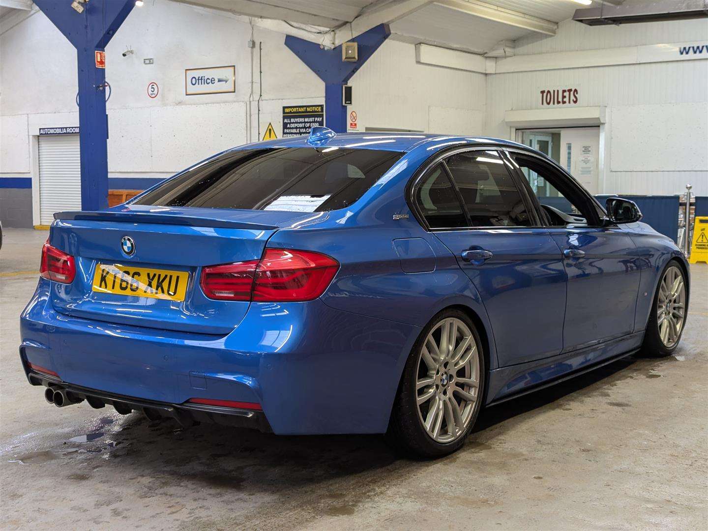 <p>2017 BMW 330E M SPORT AUTO</p>