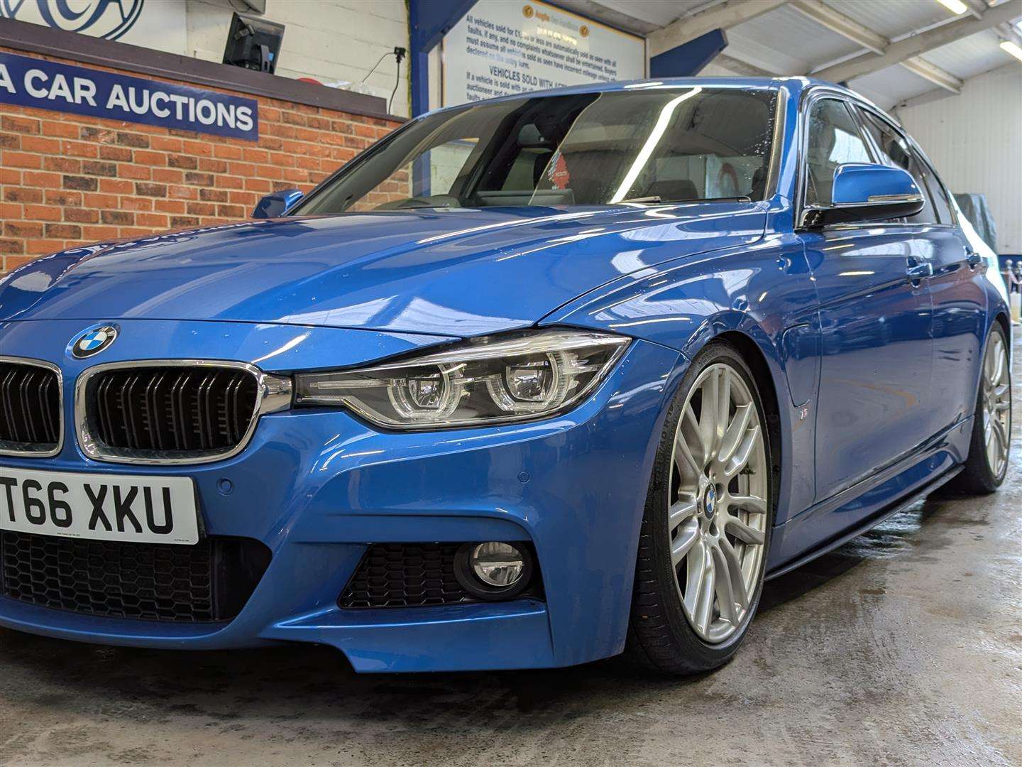 <p>2017 BMW 330E M SPORT AUTO</p>