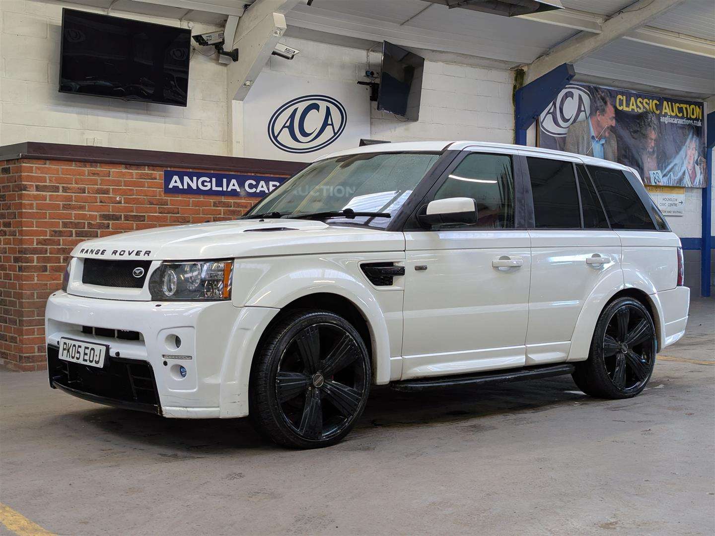 <p>2005 LAND ROVER RANGEROVER SPT TDV6 HSE A</p>