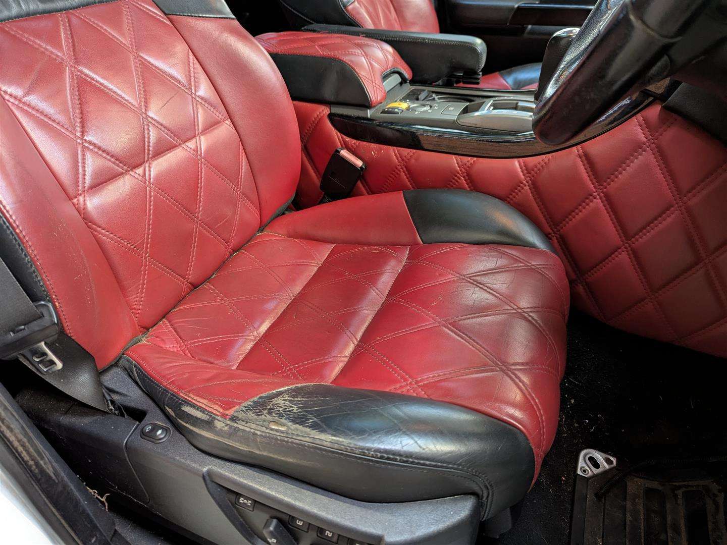 <p>2005 LAND ROVER RANGEROVER SPT TDV6 HSE A</p>