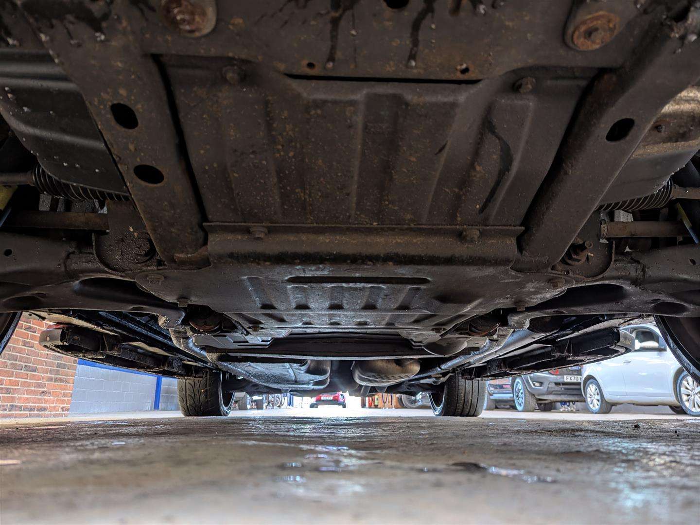 <p>2005 LAND ROVER RANGEROVER SPT TDV6 HSE A</p>