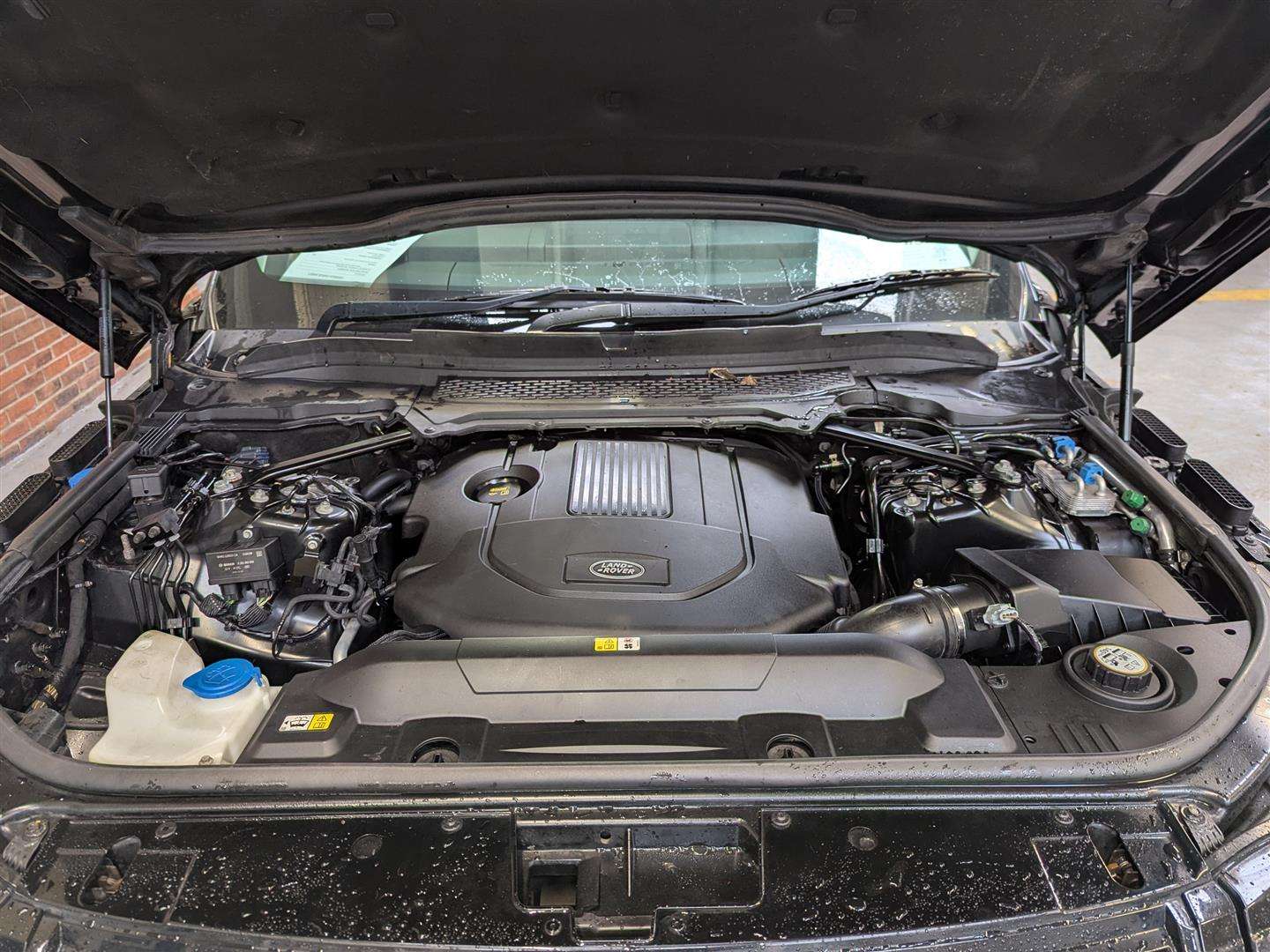 <p>2016 LAND ROVER RANGE ROVER VOGUE TDV6 AU</p>