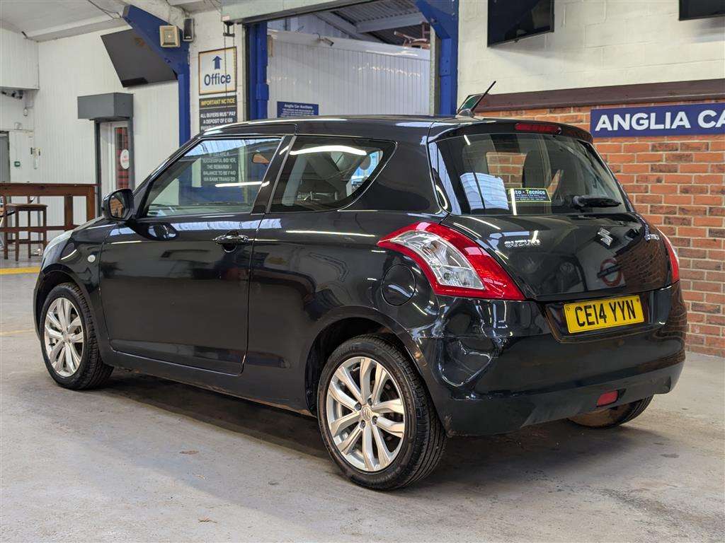 <p>2014 SUZUKI SWIFT SZ3</p>
