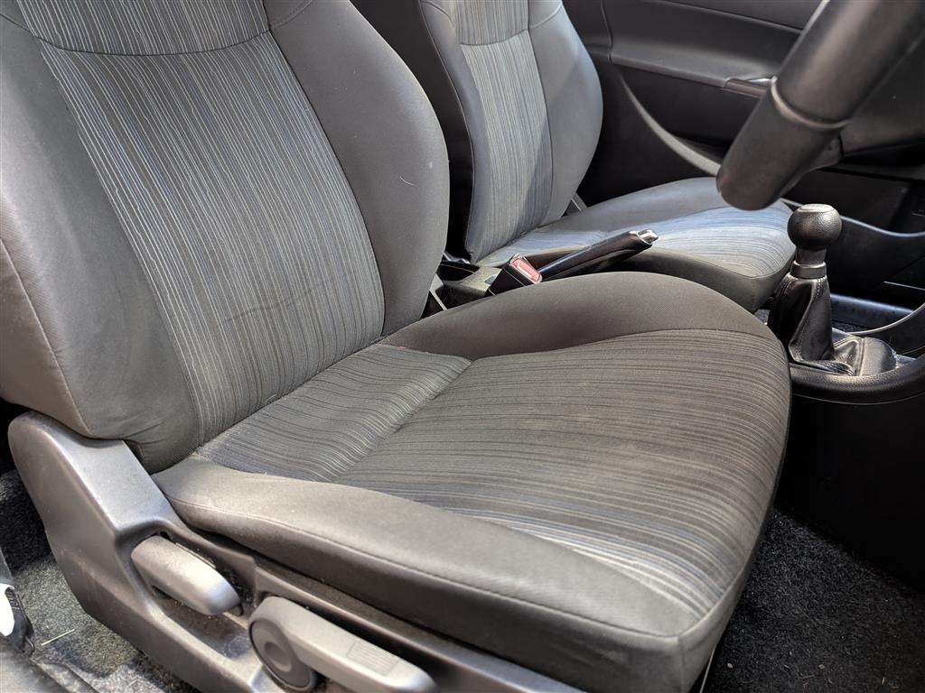 <p>2014 SUZUKI SWIFT SZ3</p>