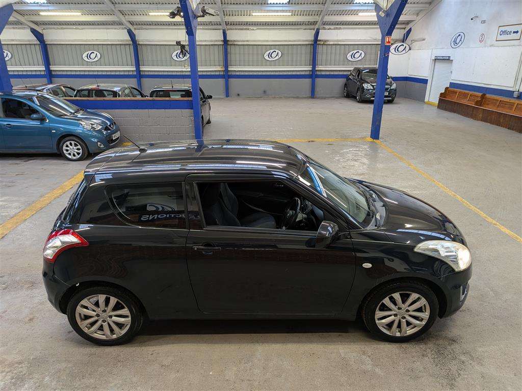 <p>2014 SUZUKI SWIFT SZ3</p>