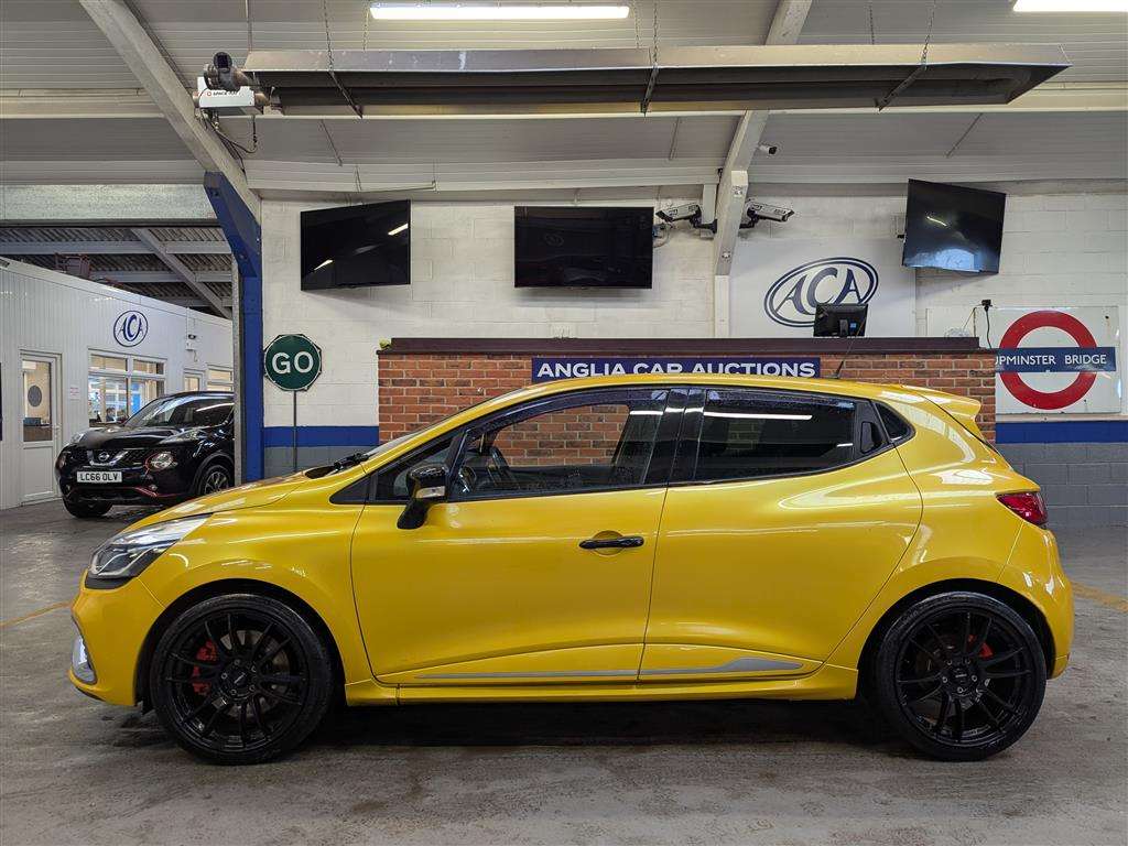 <p>2013 RENAULT CLIO RENAULTSPORT LUX AUT</p>