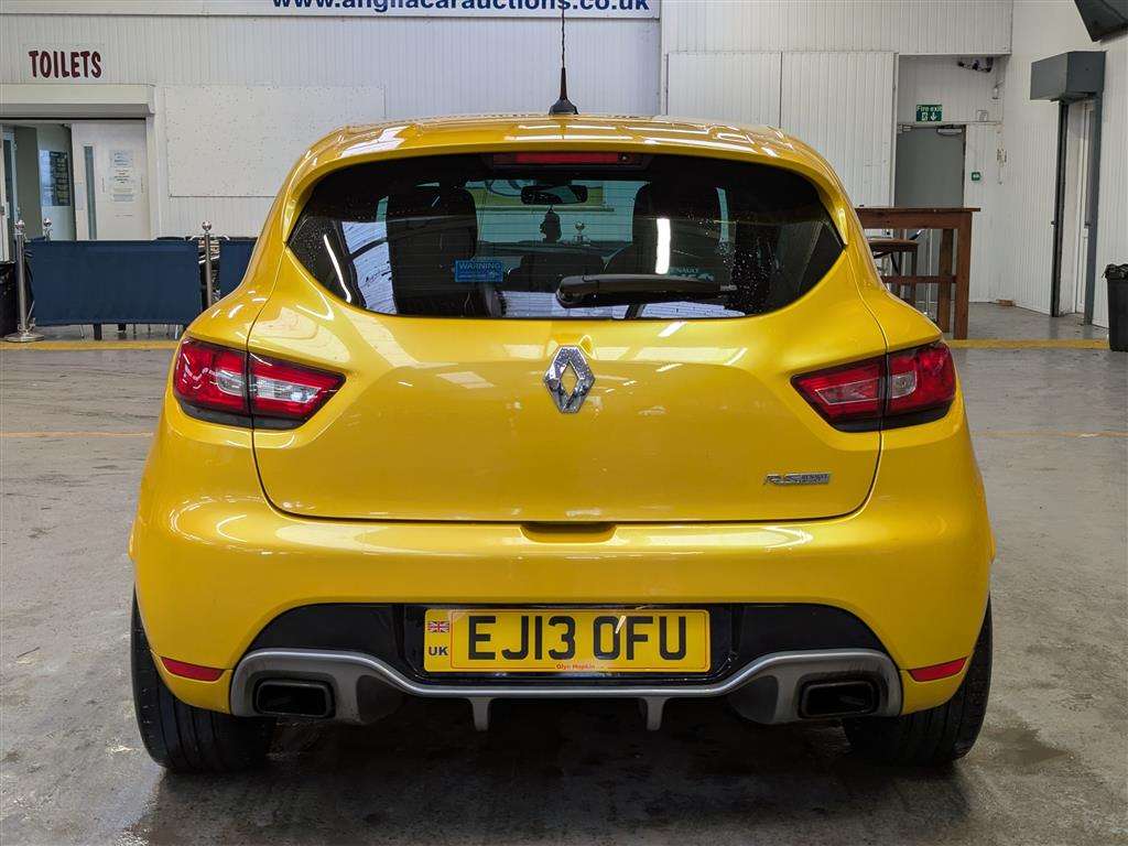 <p>2013 RENAULT CLIO RENAULTSPORT LUX AUT</p>