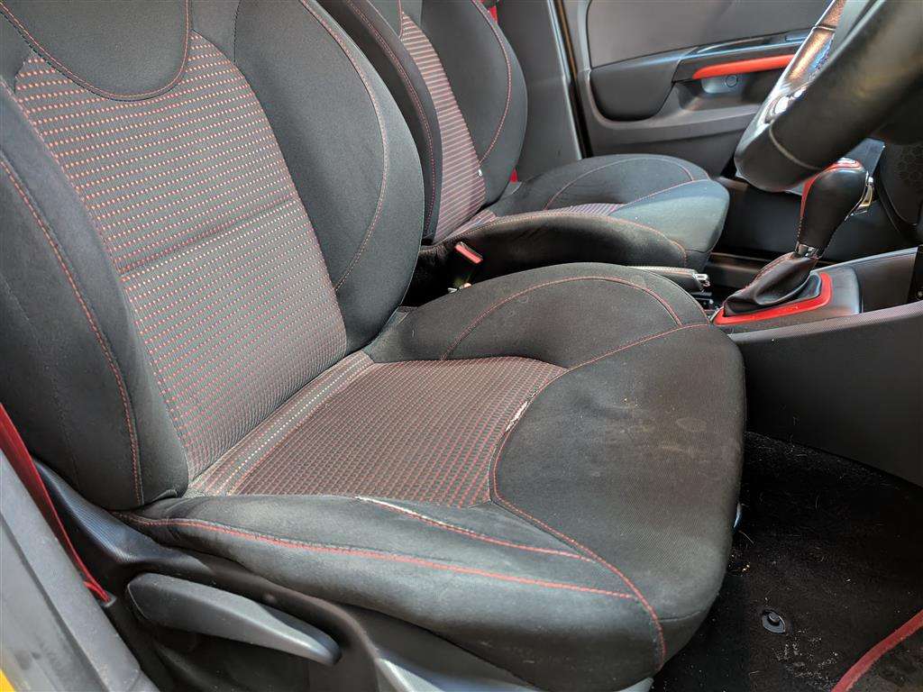 <p>2013 RENAULT CLIO RENAULTSPORT LUX AUT</p>