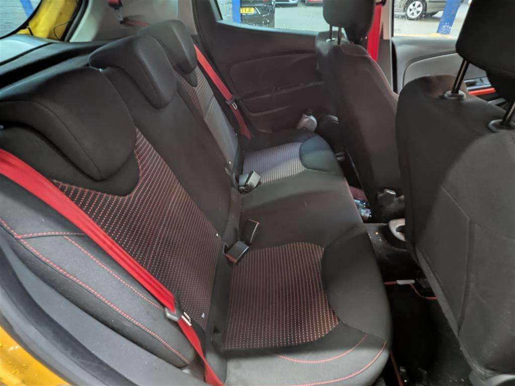 <p>2013 RENAULT CLIO RENAULTSPORT LUX AUT</p>
