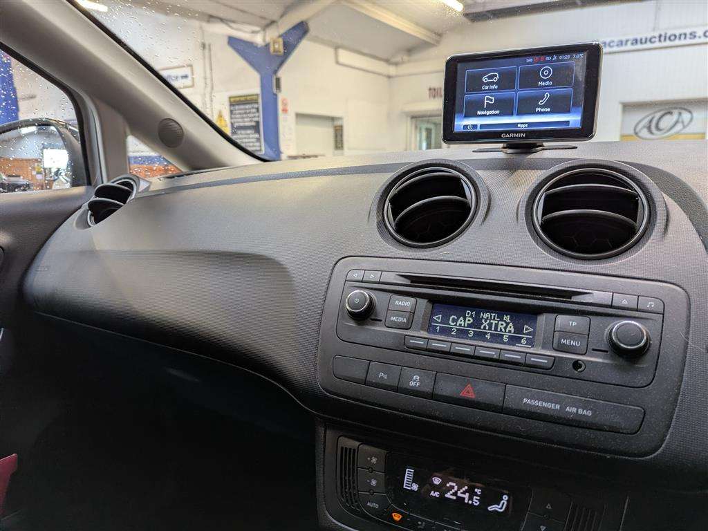 <p>2014 SEAT IBIZA FR TSI</p>