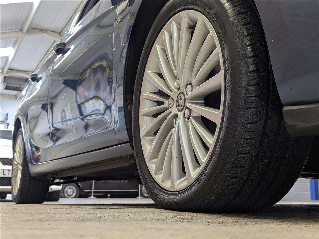 <p>2016 VAUXHALL ASTRA ELITE S/S AUTO</p>