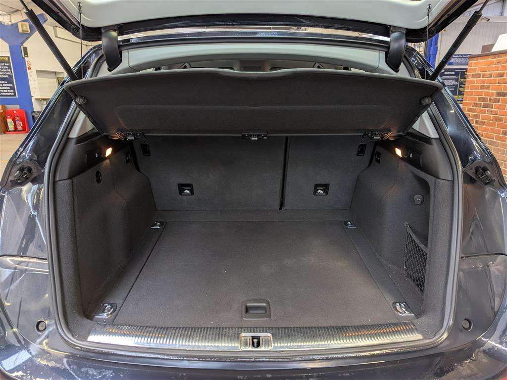 <p>2014 AUDI Q5 SE TFSI QUATTRO AUTO</p>