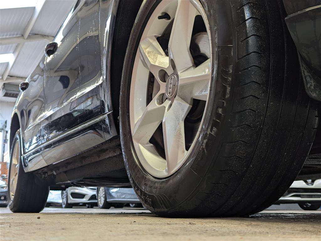 <p>2014 AUDI Q5 SE TFSI QUATTRO AUTO</p>