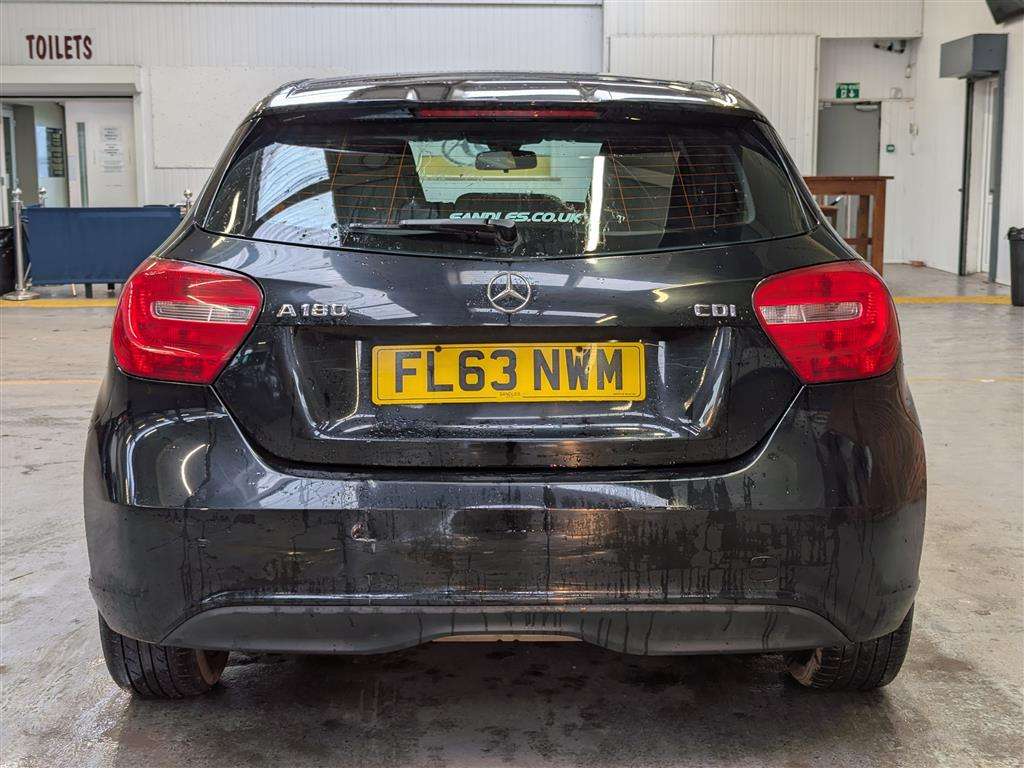 <p>2013 MERCEDES-BENZ A180 BLUEEFFICIENCY SE CD</p>