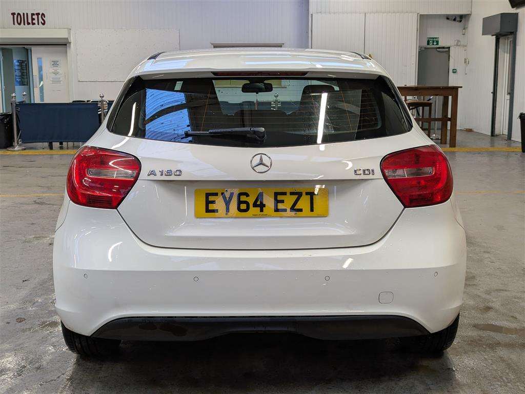 <p>2014 MERCEDES-BENZ A180 SE ECO CDI</p>