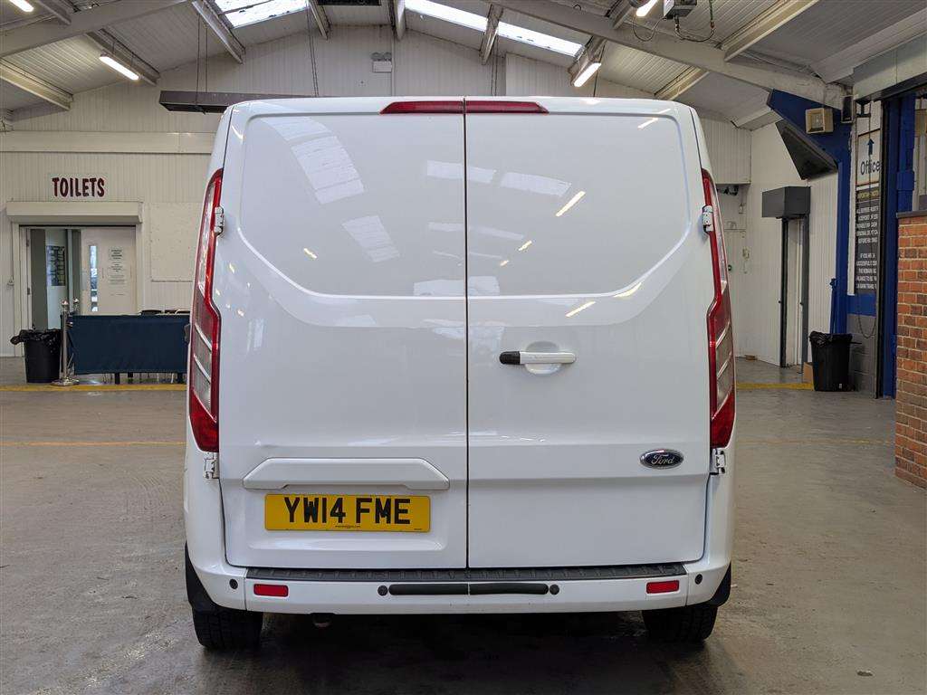 <p>2014 FORD TRANSIT CUSTOM 270 LTD E-</p>
